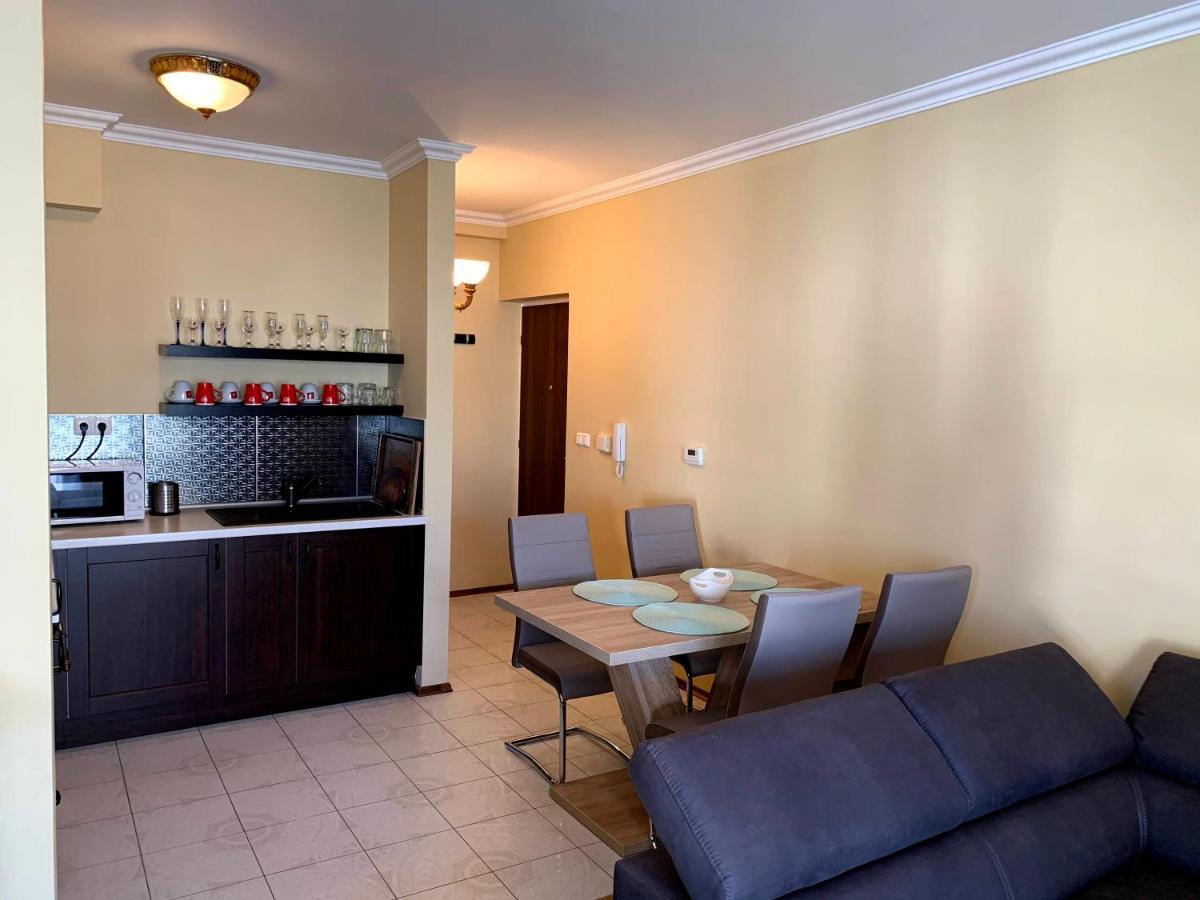 Lakeside Luxury Apartment Zamardi Luaran gambar