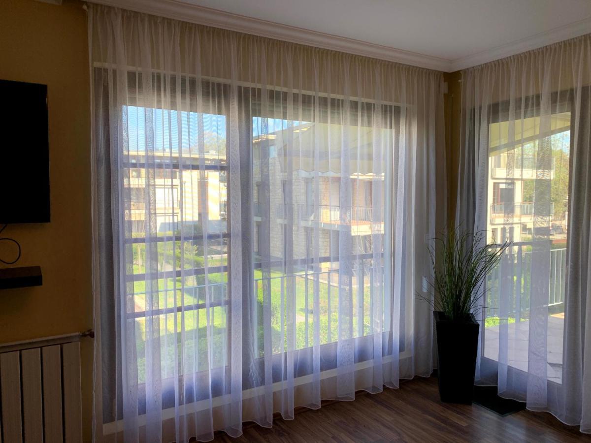 Lakeside Luxury Apartment Zamardi Luaran gambar