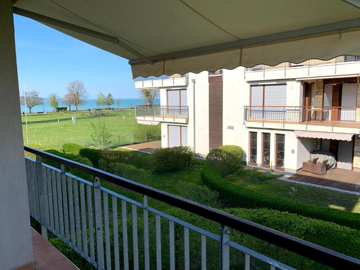 Lakeside Luxury Apartment Zamardi Luaran gambar