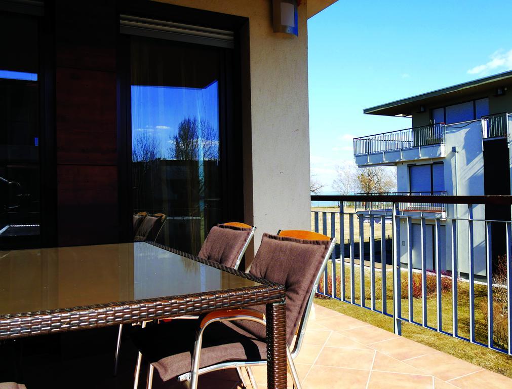 Lakeside Luxury Apartment Zamardi Luaran gambar
